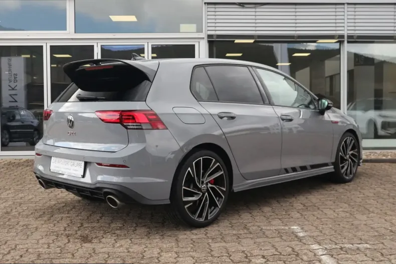 Volkswagen Golf din 2023 cu 38.900 km - oferta VOL212101 - foto 6