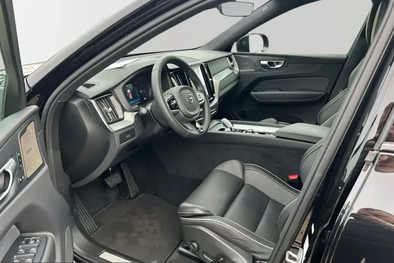 Volvo XC60 din 2025 cu 26.200 km - oferta VOL212104 - foto 10
