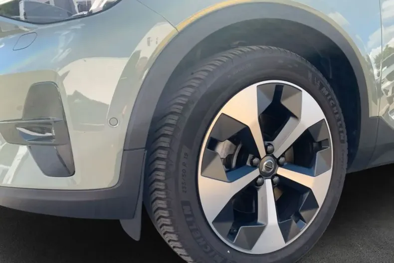 Volvo XC40 din 2025 cu 15.076 km - oferta VOL212106 - foto 6