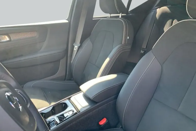 Volvo XC40 din 2025 cu 15.076 km - oferta VOL212106 - foto 11