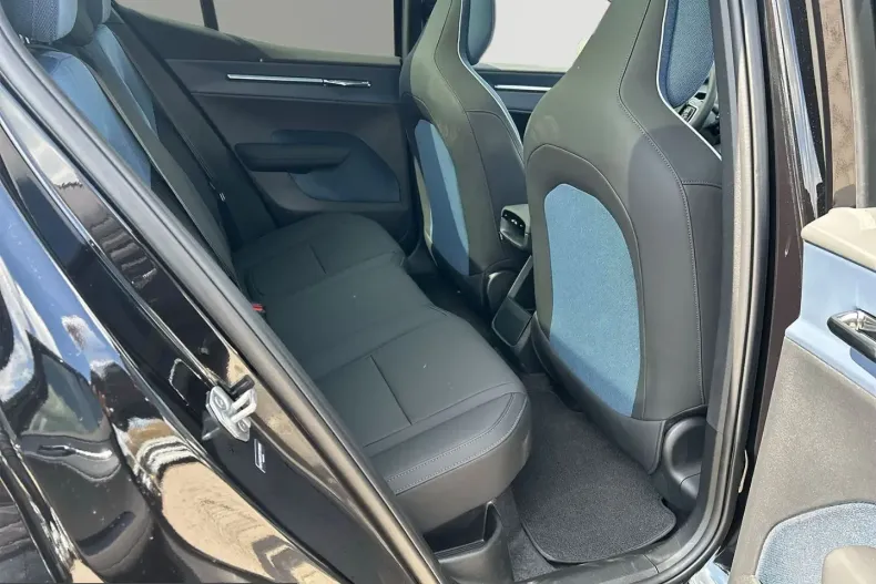 Volvo EX30 din 2025 cu 14.100 km - oferta VOL212107 - foto 5