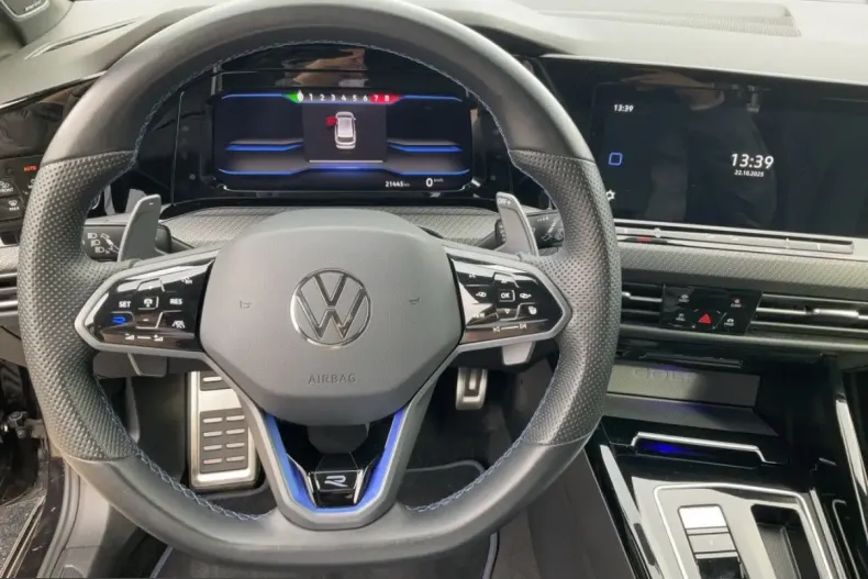 Volkswagen Golf din 2023 cu 21.438 km - oferta VOL212112 - foto 12