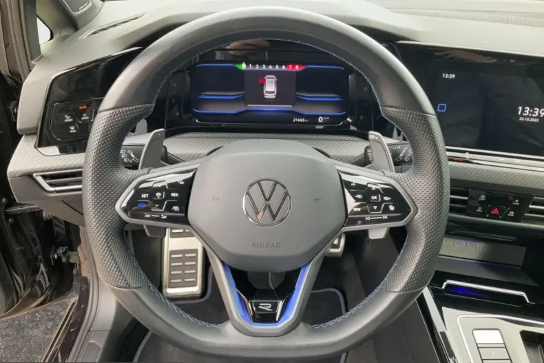 Volkswagen Golf din 2023 cu 21.438 km - oferta VOL212112 - foto 13