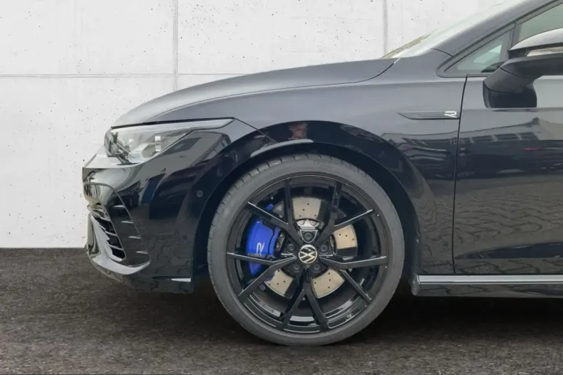 Volkswagen Golf din 2023 cu 21.438 km - oferta VOL212112 - foto 20