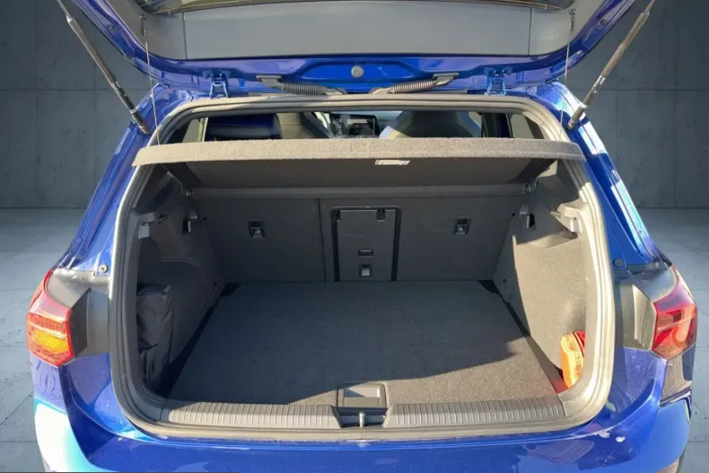 Volkswagen Golf din 2024 cu 18.862 km - oferta VOL212113 - foto 13