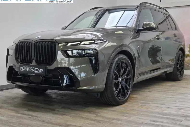 BMW X7 (Seria X) din 2025 cu 6.923 km - oferta BMW212114 - foto 1