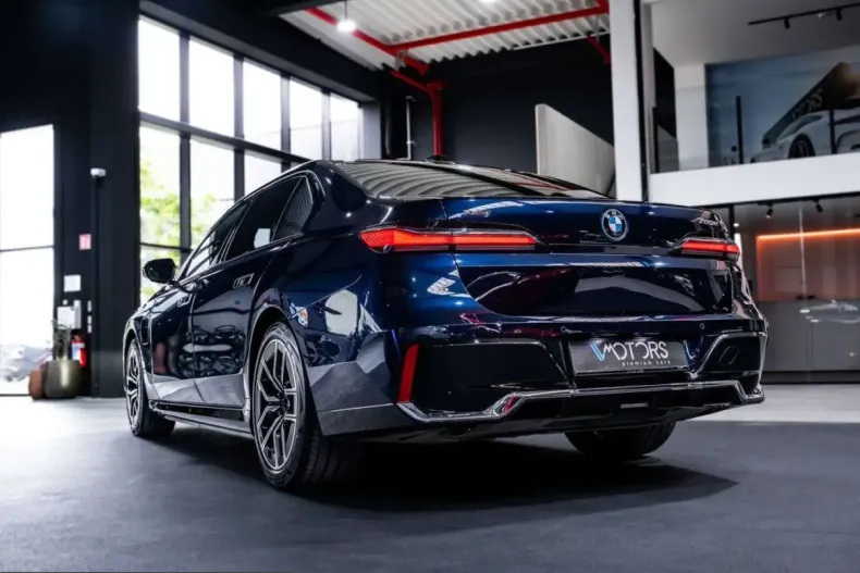 BMW 750 (Seria 7) din 2022 cu 72.372 km - oferta BMW212116 - foto 3