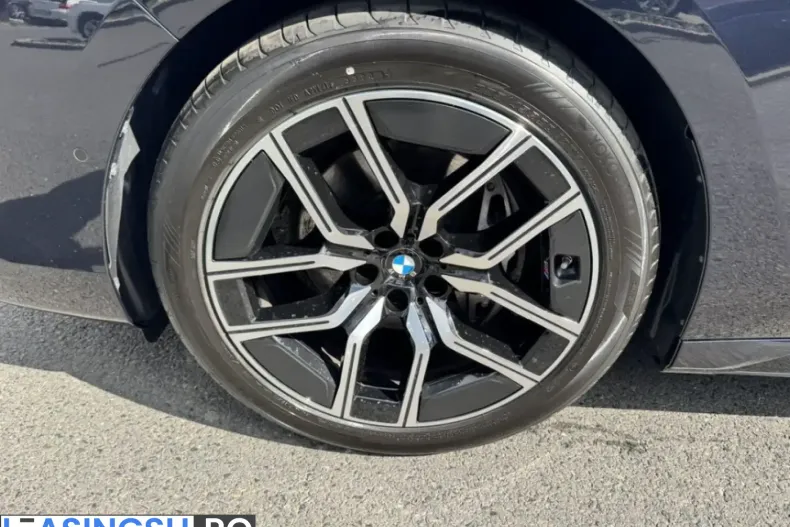 BMW 740 (Seria 7) din 2025 cu 17.999 km - oferta BMW212123 - foto 5