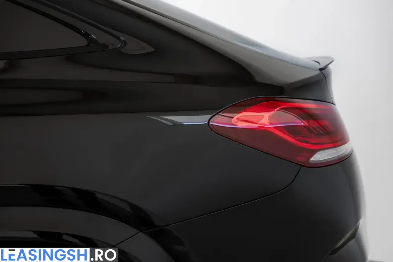 Mercedes-Benz GLE 63 AMG (Clasa GLE) din 2022 cu 22.000 km - oferta MER212124 - foto 15