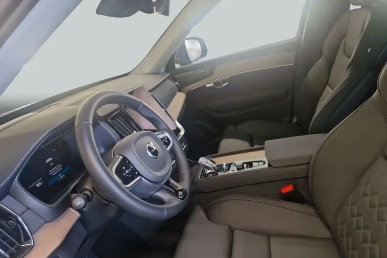 Volvo XC90 din 2025 cu 28.482 km - oferta VOL212129 - foto 9