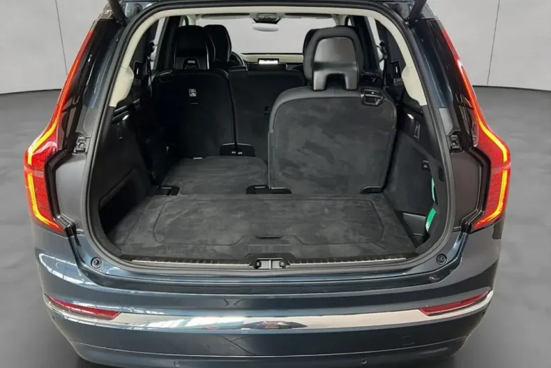 Volvo XC90 din 2025 cu 20.716 km - oferta VOL212131 - foto 5