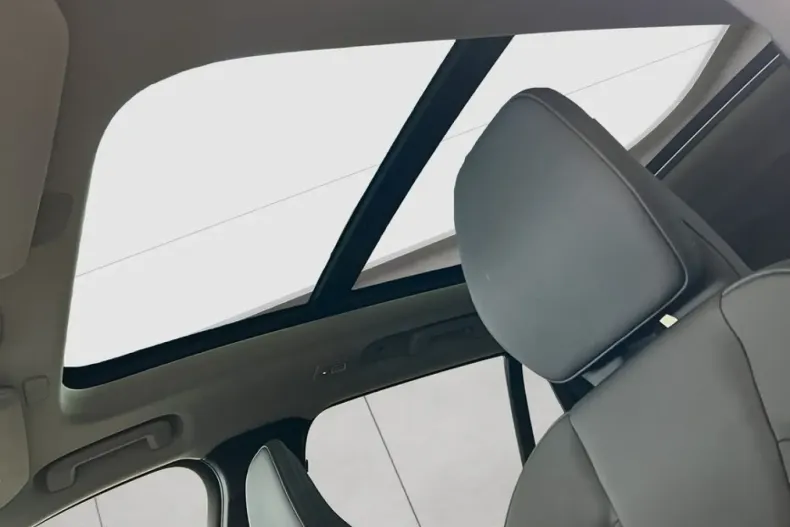 Volvo XC90 din 2025 cu 20.716 km - oferta VOL212131 - foto 16