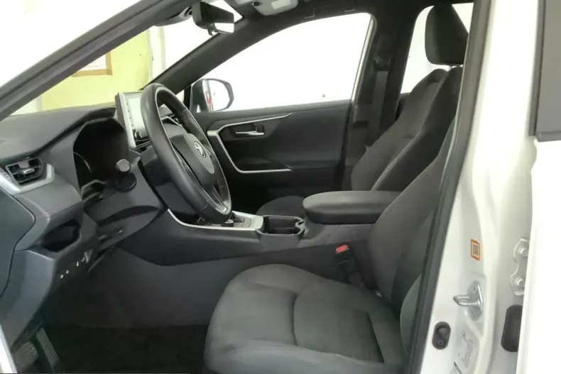 Toyota RAV4 din 2022 cu 41.412 km - oferta TOY212137 - foto 9