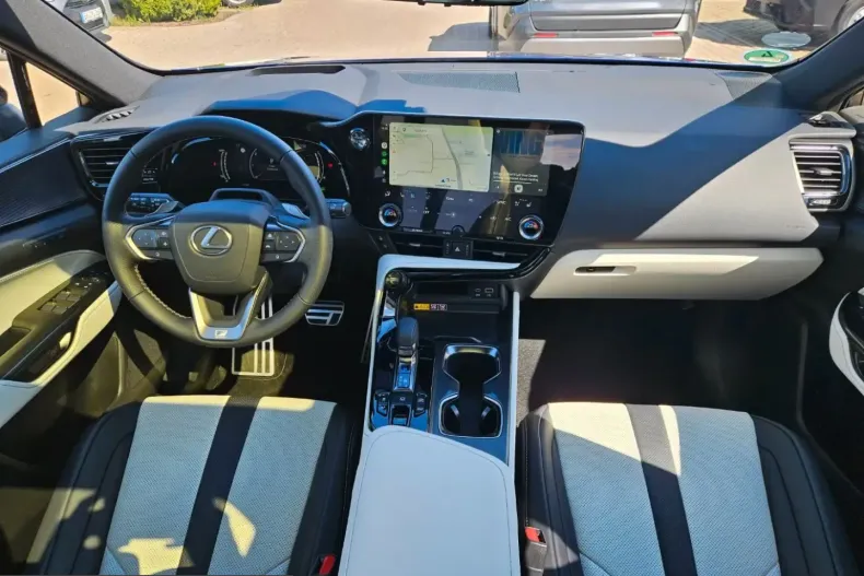 Lexus NX 450h din 2026 cu 2.600 km - oferta LEX212139 - foto 11