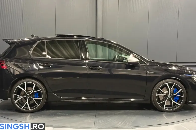 Volkswagen Golf din 2023 cu 27.850 km - oferta VOL212140 - foto 9