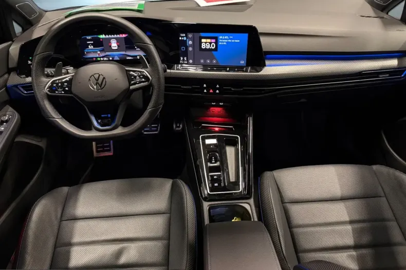 Volkswagen Golf din 2023 cu 27.850 km - oferta VOL212140 - foto 16