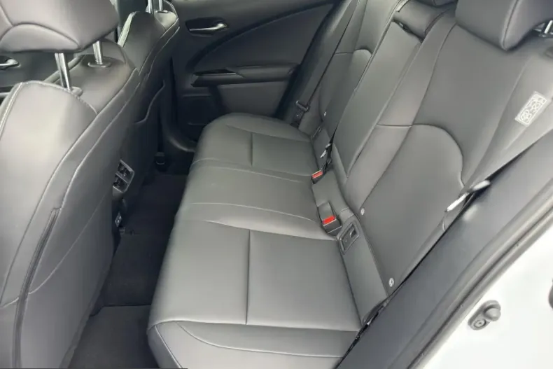 Lexus UX din 2023 cu 13.000 km - oferta LEX212143 - foto 9