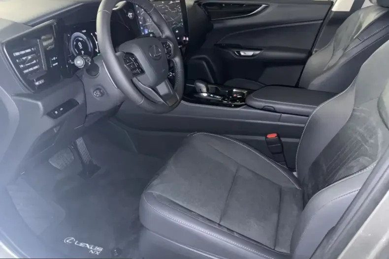 Lexus NX 350h din 2026 cu 2.440 km - oferta LEX212144 - foto 9