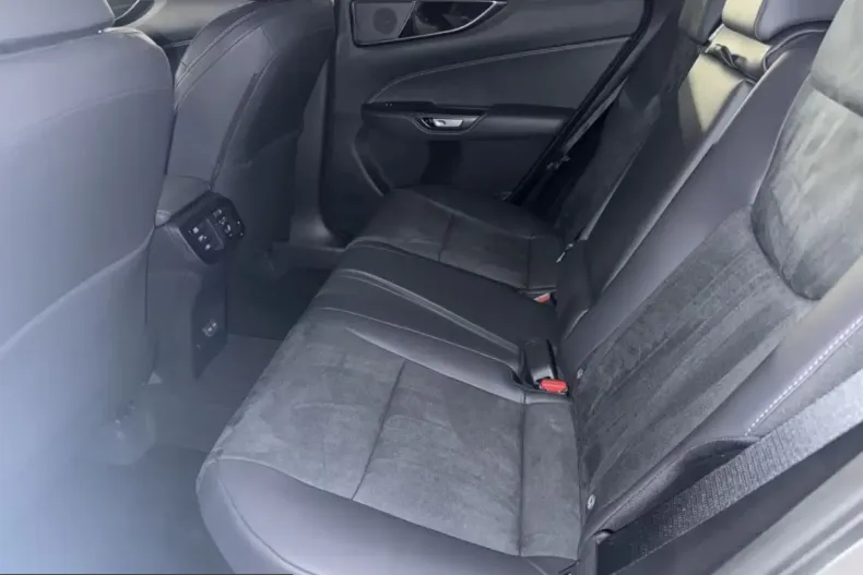 Lexus NX 350h din 2026 cu 2.440 km - oferta LEX212144 - foto 10