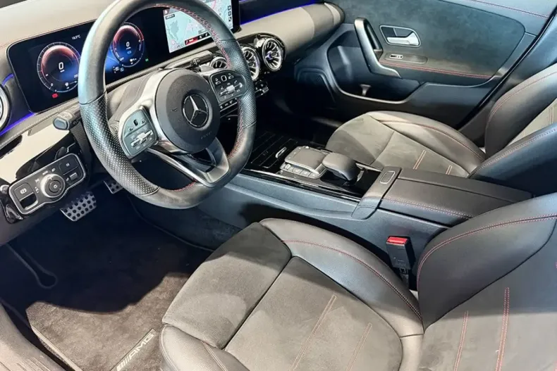 Mercedes-Benz CLA 250 (Clasa CLA) din 2022 cu 26.600 km - oferta MER212147 - foto 10