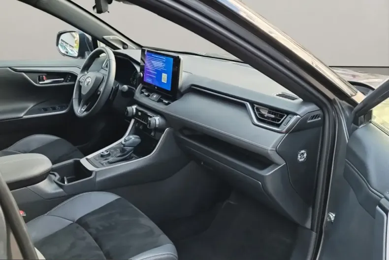 Toyota RAV4 din 2024 cu 40.515 km - oferta TOY212156 - foto 10