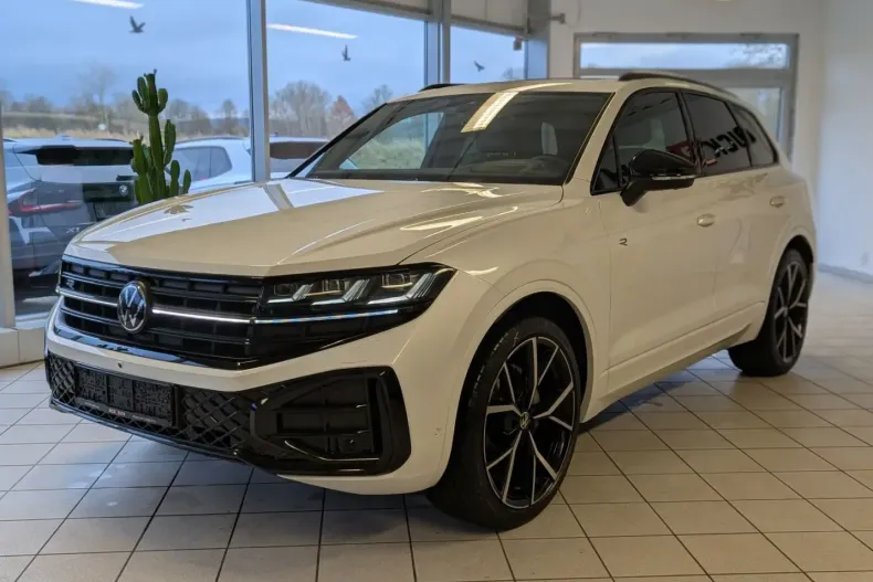 Volkswagen Touareg din 2025 cu 19.899 km - oferta VOL212157 - foto 3