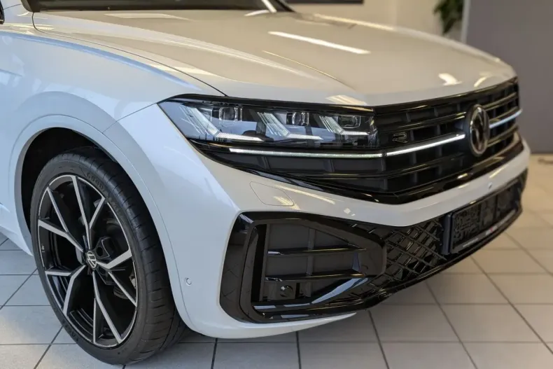 Volkswagen Touareg din 2025 cu 19.899 km - oferta VOL212157 - foto 9