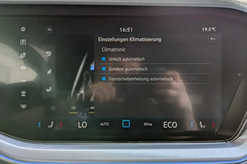 Volkswagen Touareg din 2025 cu 19.899 km - oferta VOL212157 - foto 39