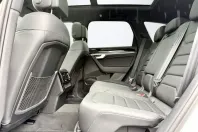 Volkswagen Touareg din 2025 cu 35.612 km - oferta VOL212160 - foto 17