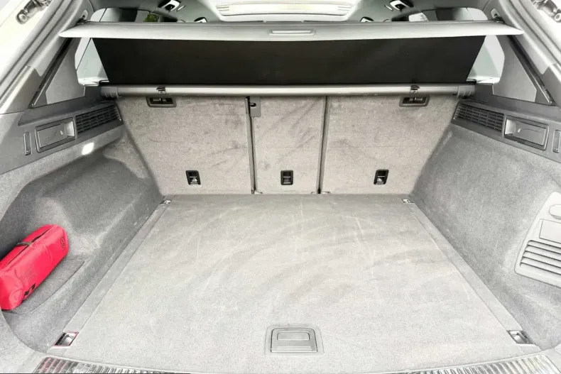 Volkswagen Touareg din 2025 cu 35.612 km - oferta VOL212160 - foto 30