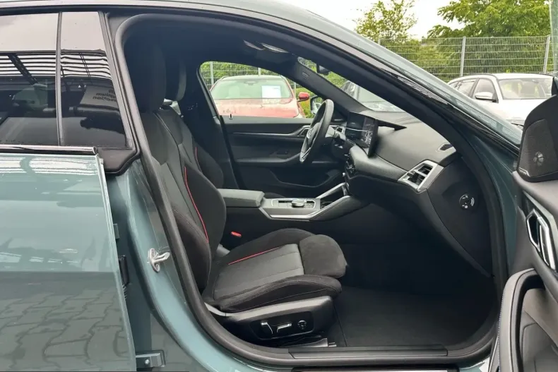 BMW i4 (Seria 4) din 2025 cu 22.785 km - oferta BMW212166 - foto 21