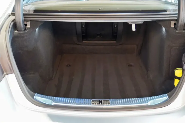 Mercedes-Benz S 500 (Clasa S) din 2025 cu 7.082 km - oferta MER212168 - foto 14