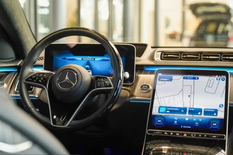 Mercedes-Benz S 580 (Clasa S) din 2025 cu 19.789 km - oferta MER212169 - foto 14