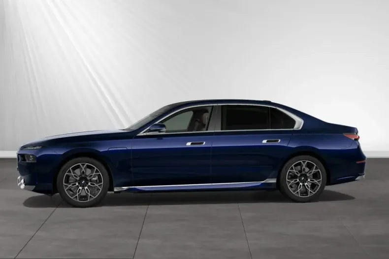 BMW 750 (Seria 7) din 2025 cu 12.250 km - oferta BMW212176 - foto 7