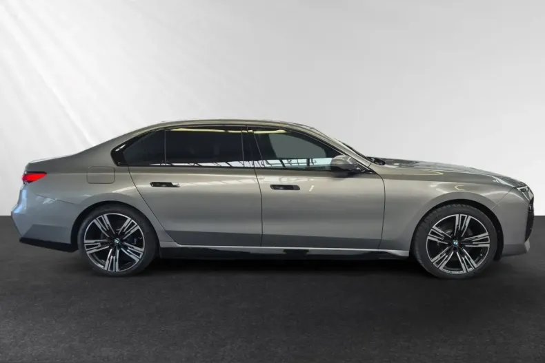 BMW 750 (Seria 7) din 2024 cu 66.500 km - oferta BMW212179 - foto 2