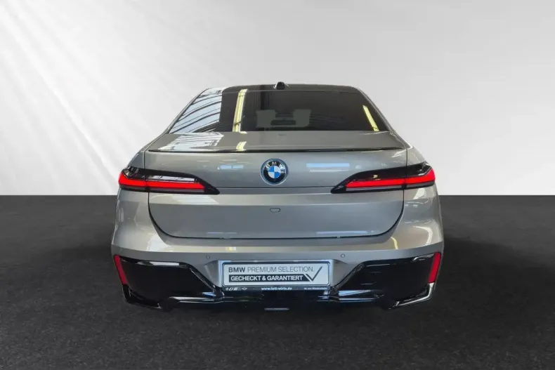 BMW 750 (Seria 7) din 2024 cu 66.500 km - oferta BMW212179 - foto 8