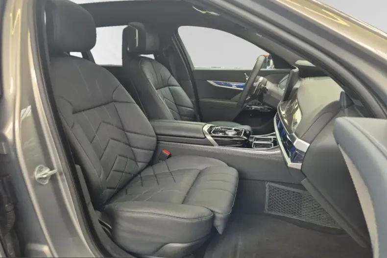 BMW 750 (Seria 7) din 2024 cu 66.500 km - oferta BMW212179 - foto 9
