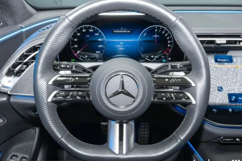 Mercedes-Benz E 300 (Clasa E) din 2025 cu 16.825 km - oferta MER212182 - foto 20