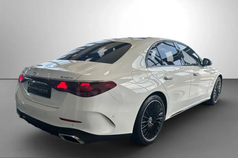 Mercedes-Benz E 300 (Clasa E) din 2025 cu 22.031 km - oferta MER212183 - foto 5