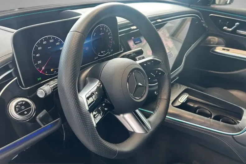 Mercedes-Benz E 300 (Clasa E) din 2025 cu 22.031 km - oferta MER212183 - foto 15