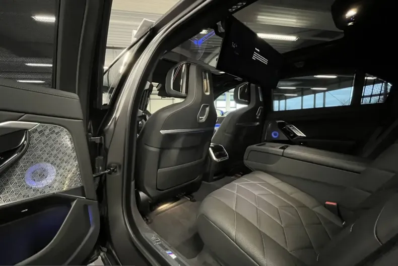BMW 750 (Seria 7) din 2024 cu 69.400 km - oferta BMW212184 - foto 18