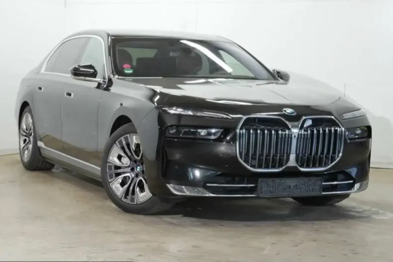 BMW 750 (Seria 7) din 2025 cu 95.100 km - oferta BMW212185 - foto 2