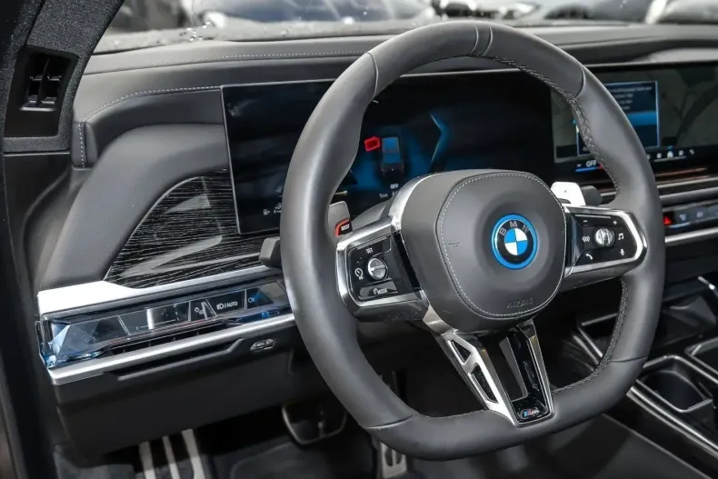 BMW 750 (Seria 7) din 2024 cu 44.878 km - oferta BMW212186 - foto 22