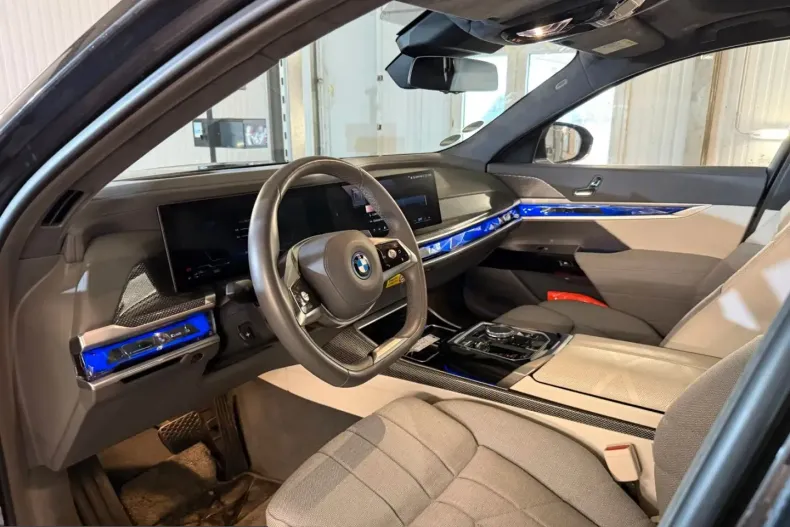 BMW 750 (Seria 7) din 2024 cu 50.063 km - oferta BMW212190 - foto 11
