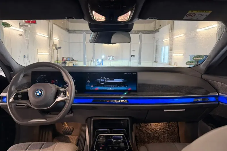 BMW 750 (Seria 7) din 2024 cu 50.063 km - oferta BMW212190 - foto 13