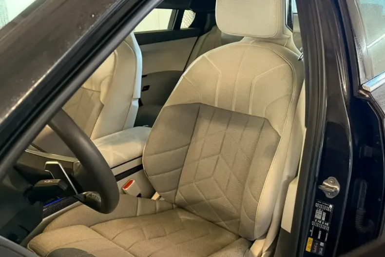 BMW 750 (Seria 7) din 2024 cu 50.063 km - oferta BMW212190 - foto 25
