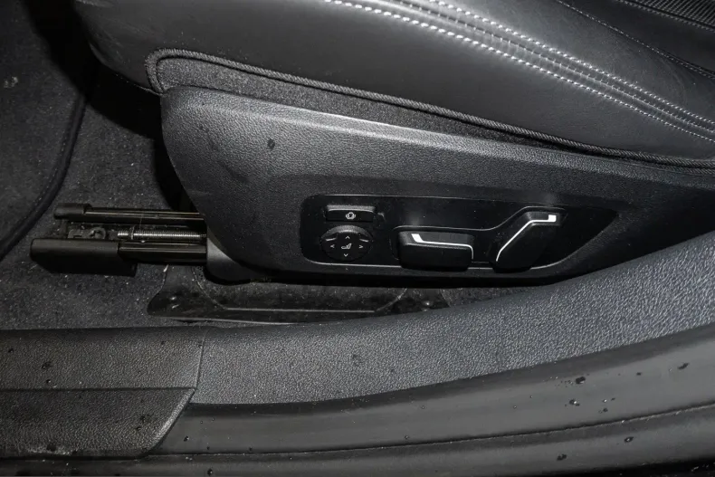 BMW M3 (Seria 3) din 2025 cu 24.752 km - oferta BMW212191 - foto 12
