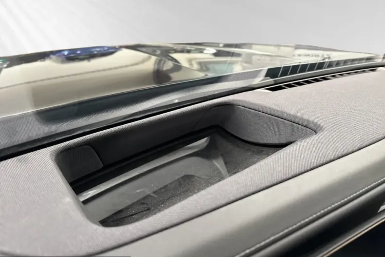 BMW 750 (Seria 7) din 2025 cu 42.150 km - oferta BMW212194 - foto 19