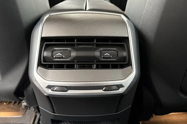 BMW 750 (Seria 7) din 2025 cu 42.150 km - oferta BMW212194 - foto 22