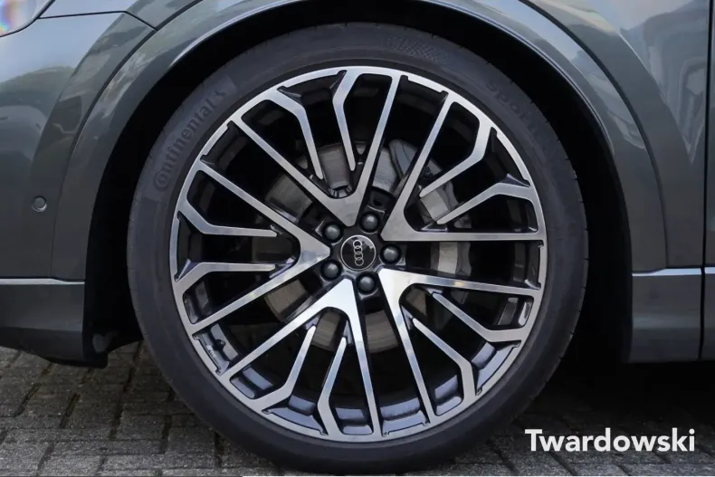 Audi Q8 din 2025 cu 20.473 km - oferta AUD212201 - foto 7